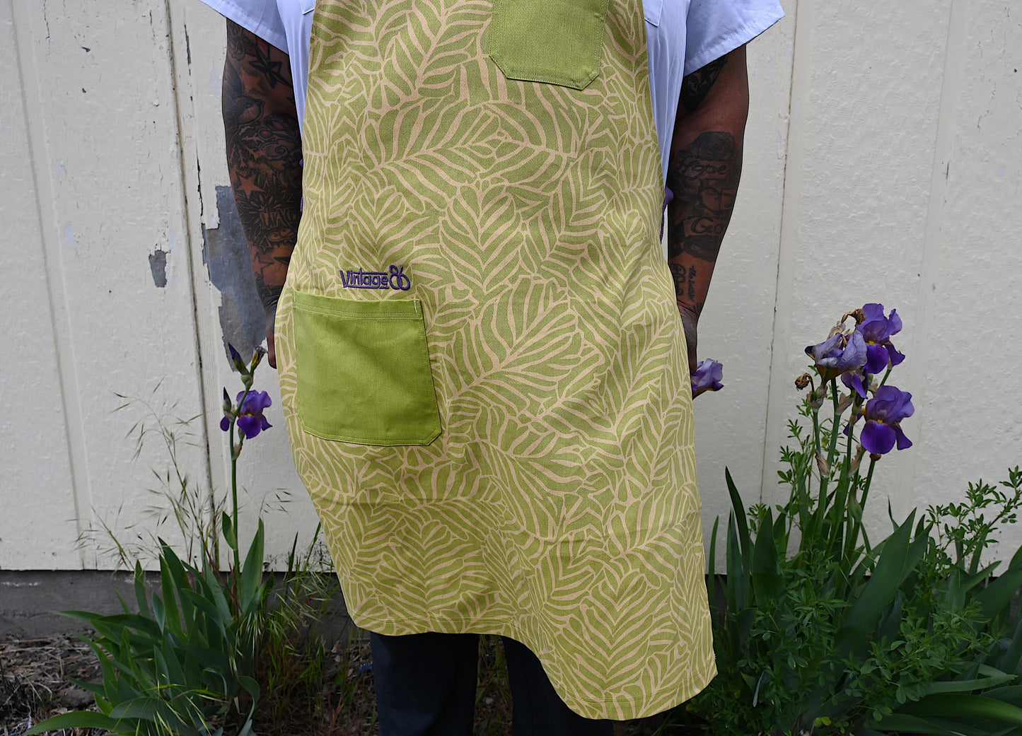 AVOCADO LEAF APRON