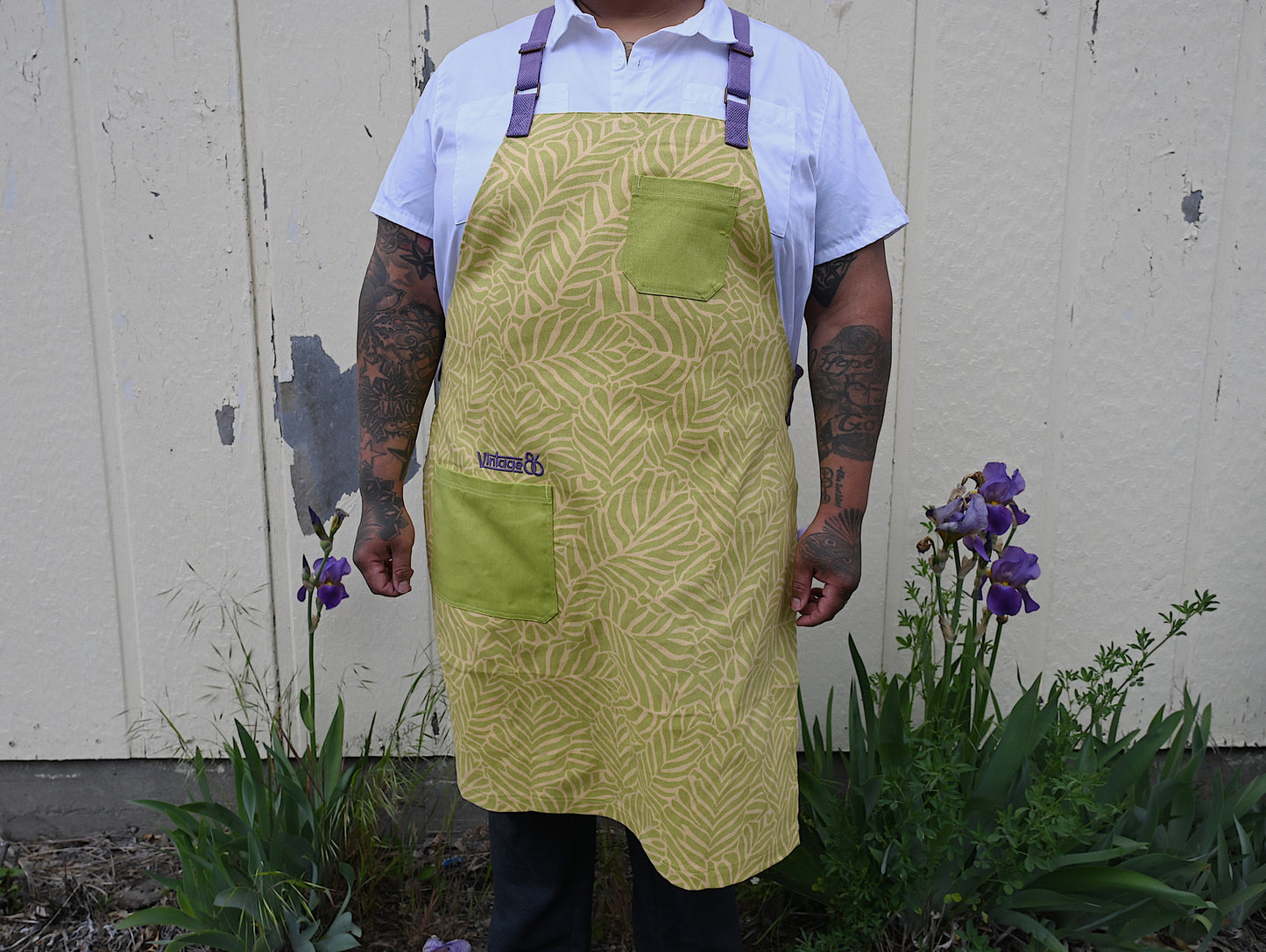 AVOCADO LEAF APRON