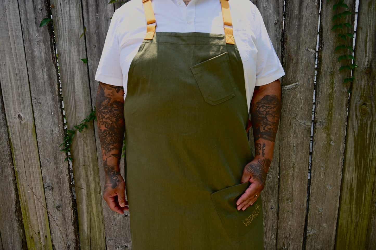 CASTELVETRANO OLIVE APRON