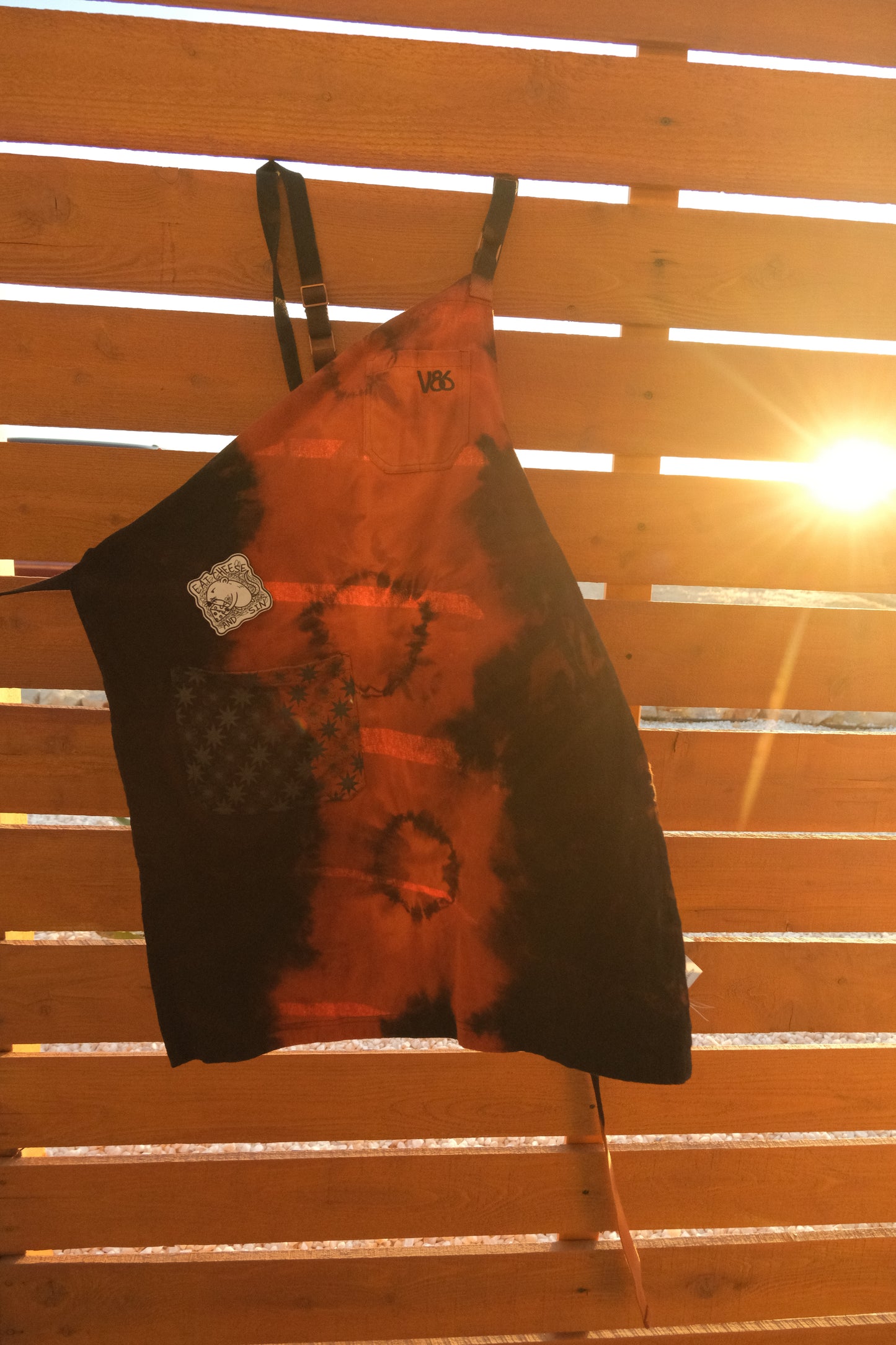 “LIVE FROM THE GUTTER” MEET ME IN THE MIDDLE HAND BLEACHED APRON